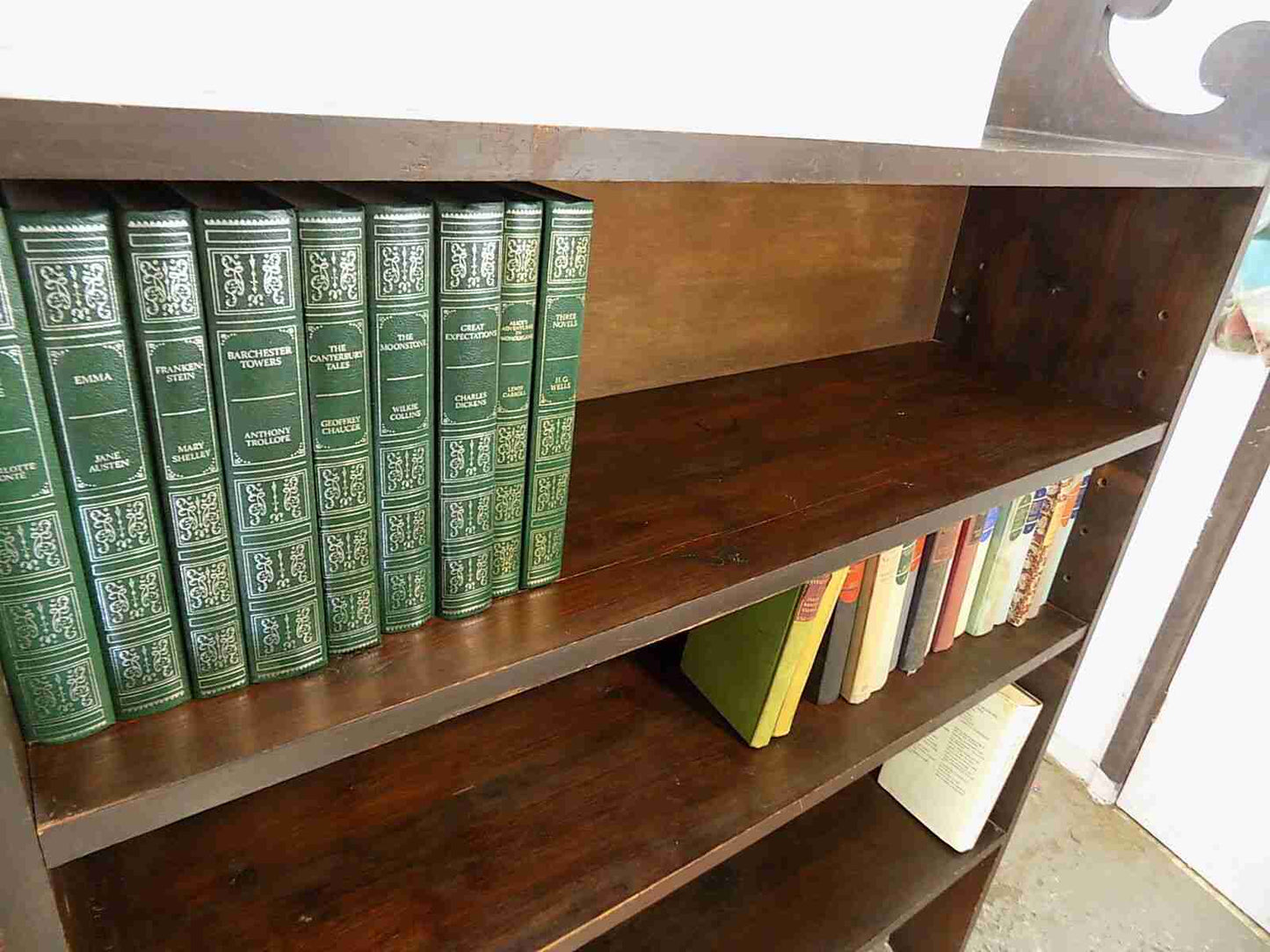 Antique freestanding Edwardian large mahogany open front bookcase