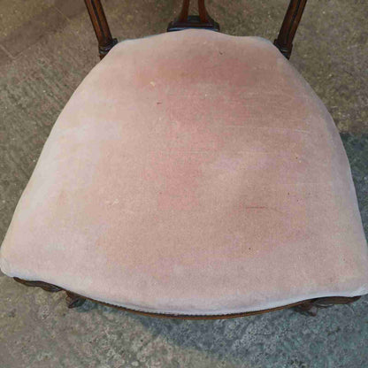 antique victorian low serpentine open bedroom chair turned legs castors sprung