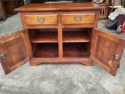 Small 20thC oak 2 door 2 drawers sideboard cupboard cabinet