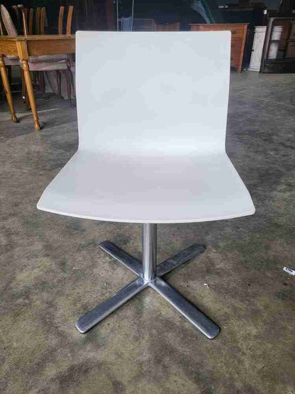White 70's style  office swivel  chair chrome star base