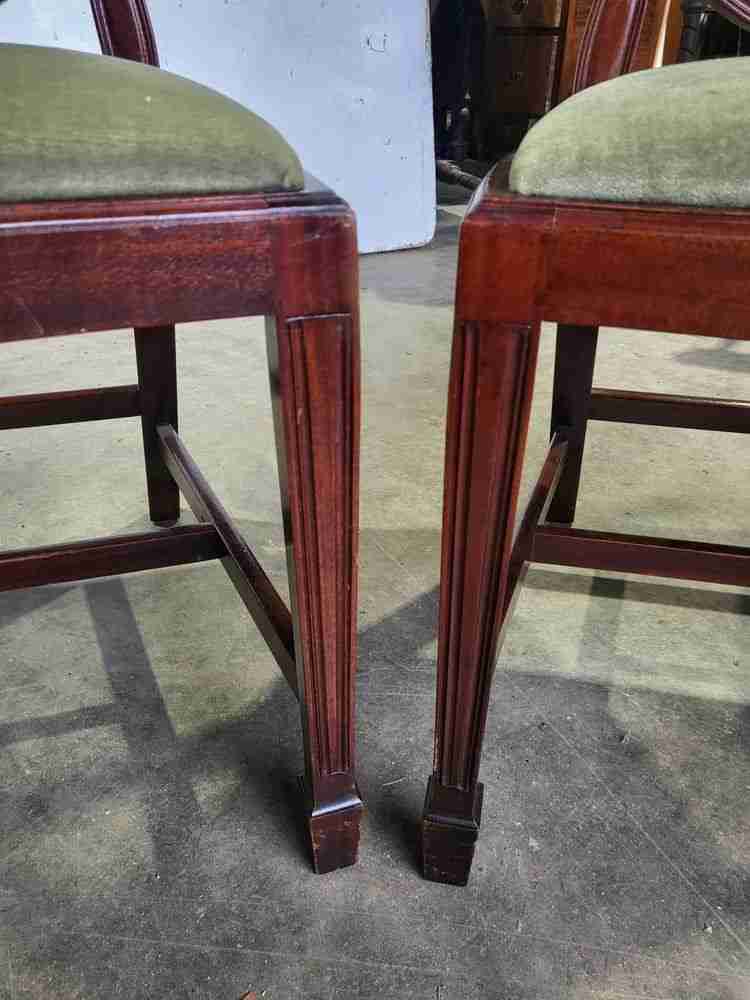 Antique repro mahogany shield back dining chairs 2 carvers 6 chairs