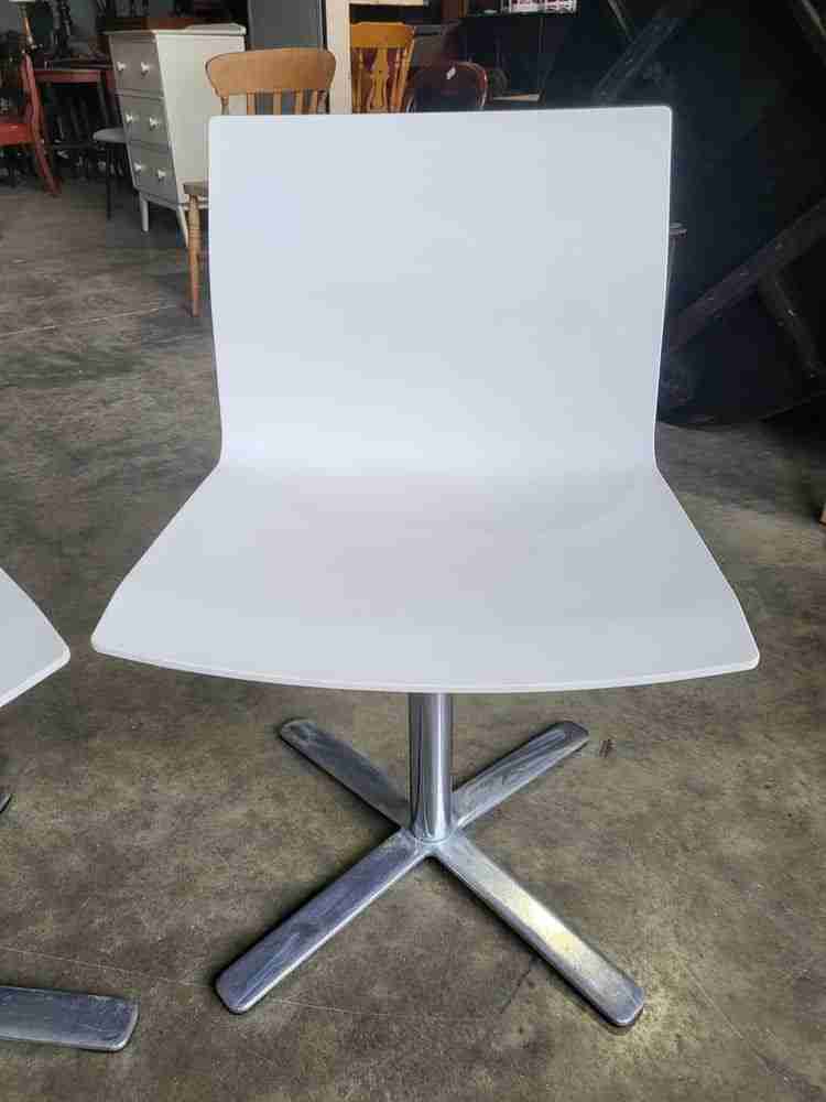 4  Vintage repro 70's style white  moulded chrome star base dining office chairs