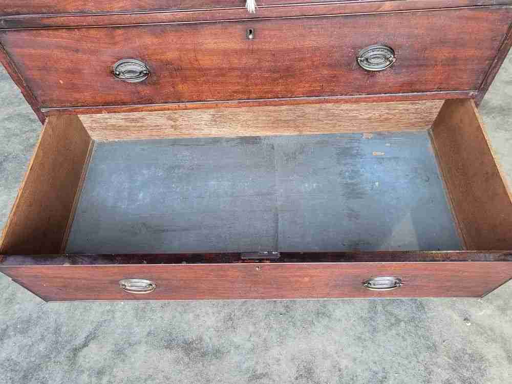 Antique Georgian 2 over 3 chest of drawers splayed legs