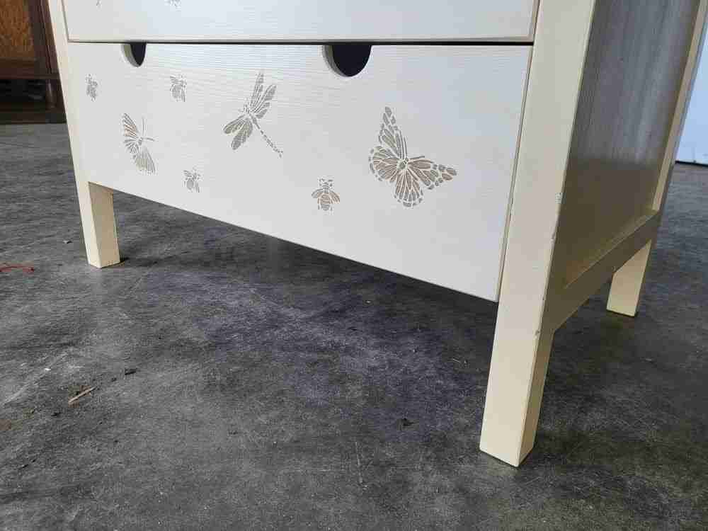 Small painted chest of drawers butterfly decoration 3 drawers