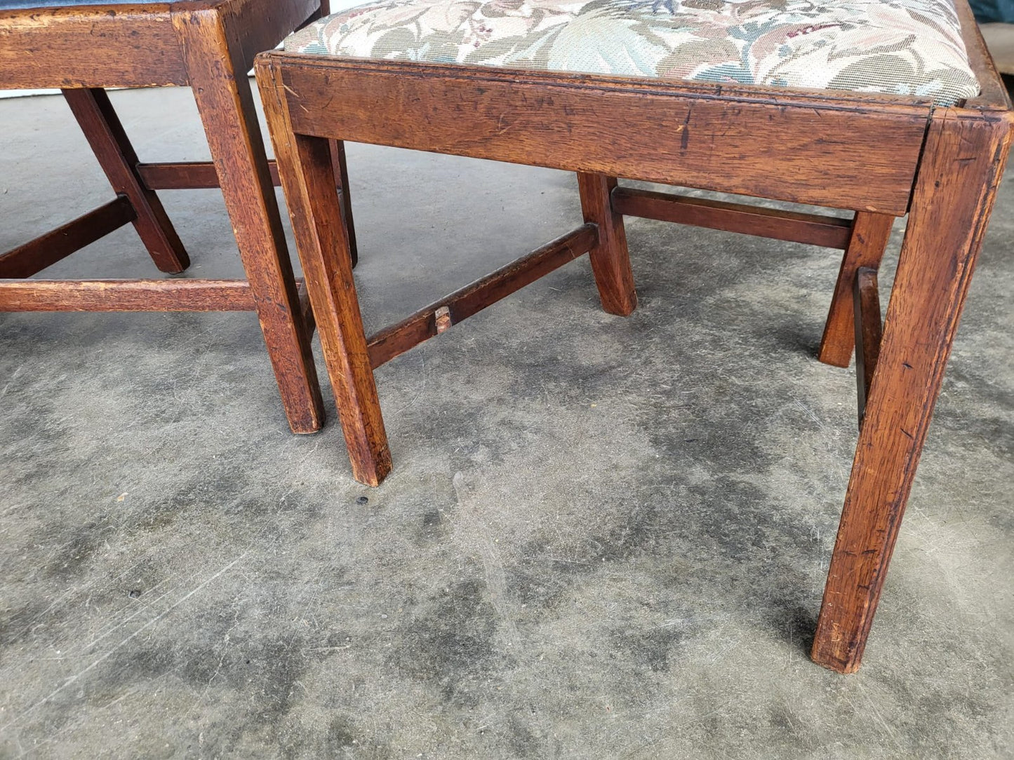 Four 4 antique Georgian mixed dining chairs drop in seats