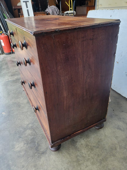 Antique Georgian mahogany 2 over 3 chest of drawers bun feet