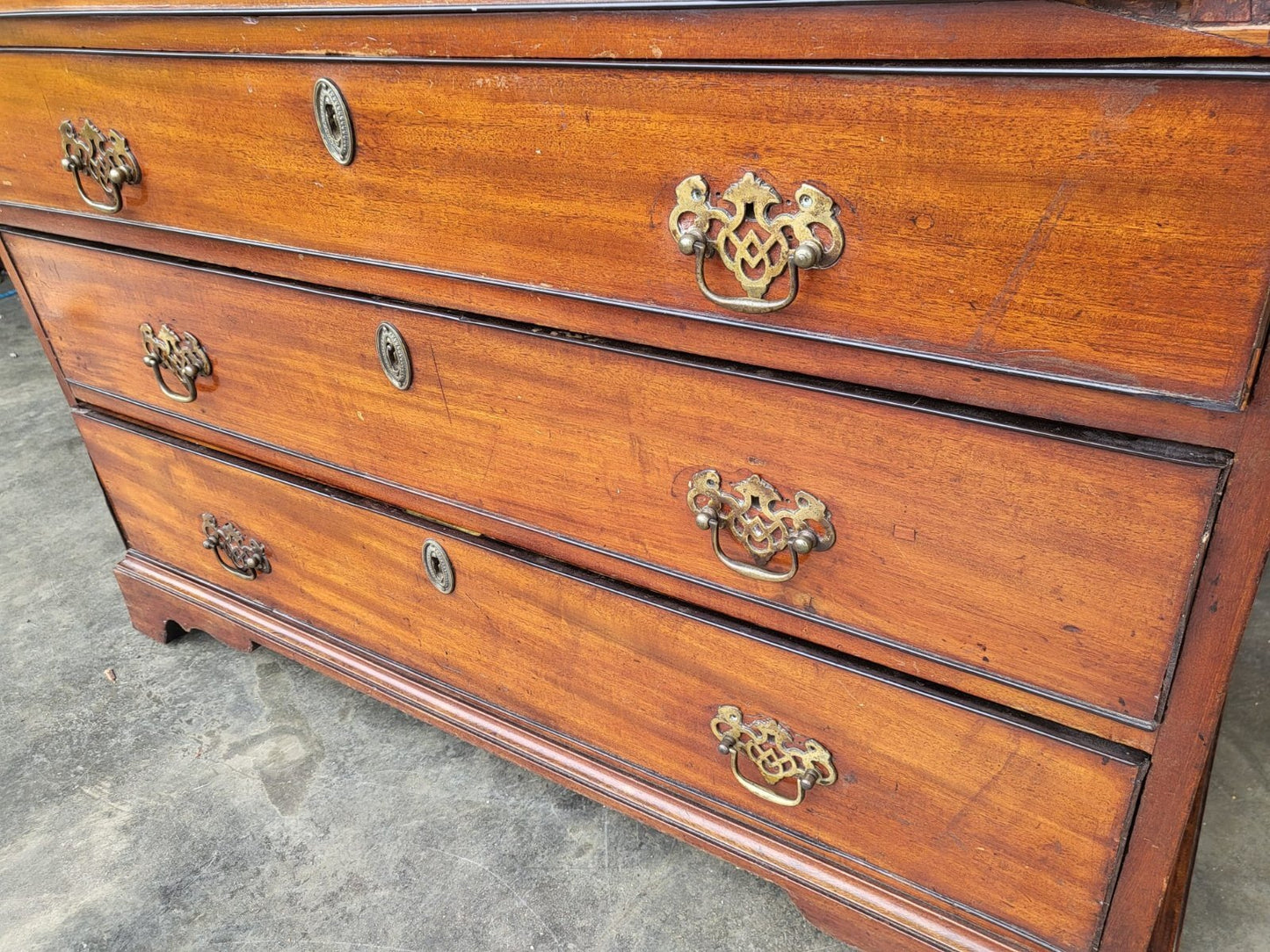Antique mahogany small bureau desk drawers dressing table