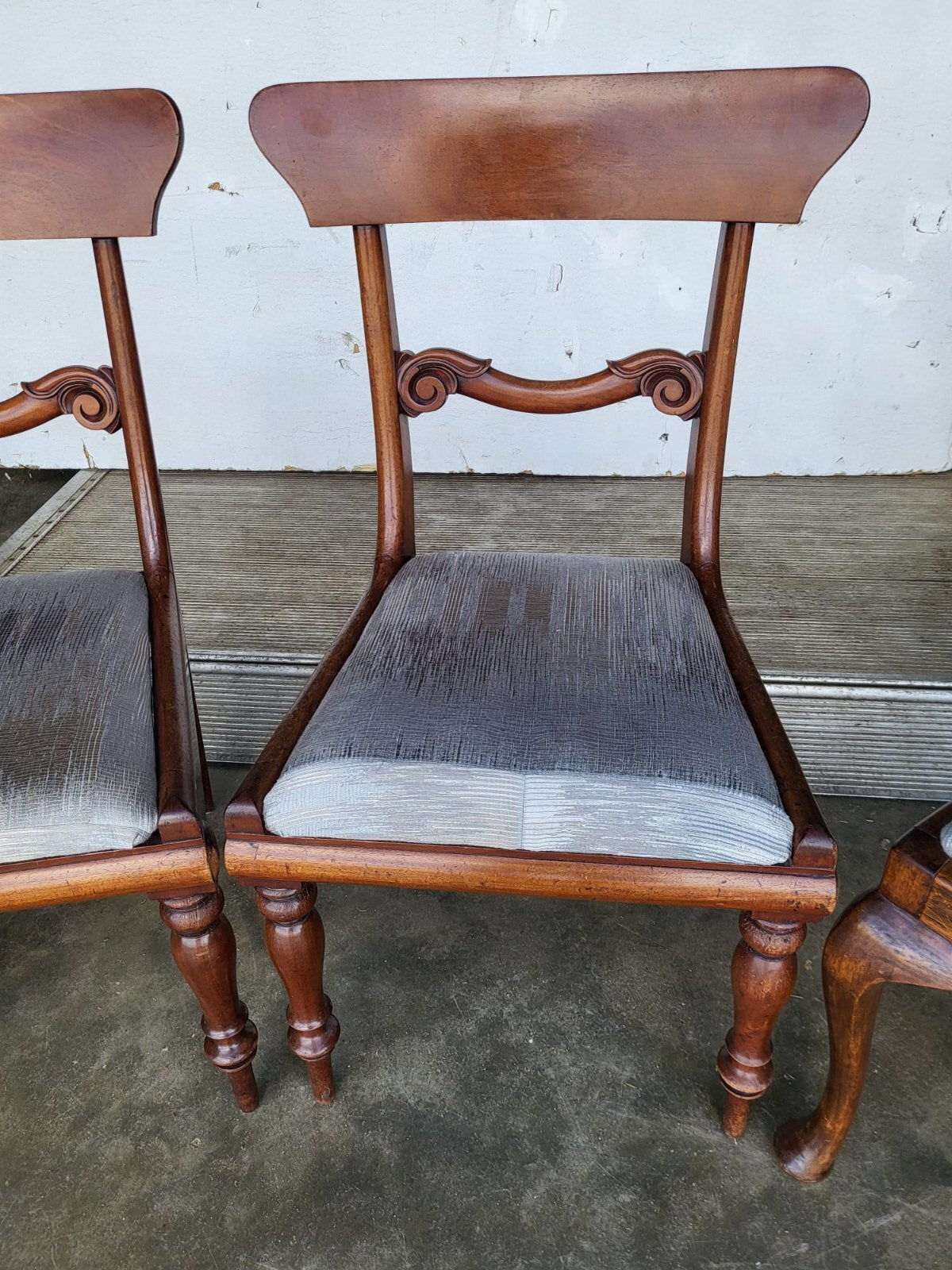 4 x antique Victorian mixed dining chairs drop in seats