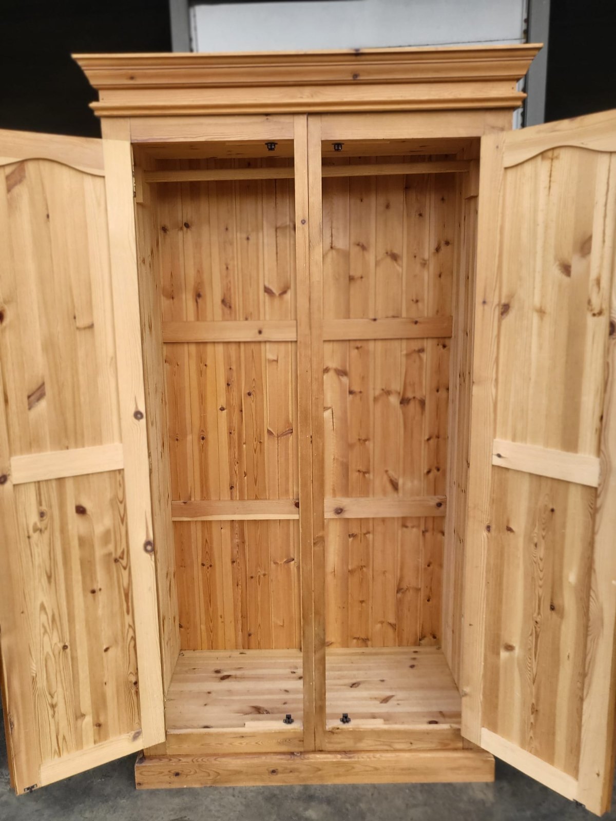 Pine breakdown double wardrobe 4 parts bedroom