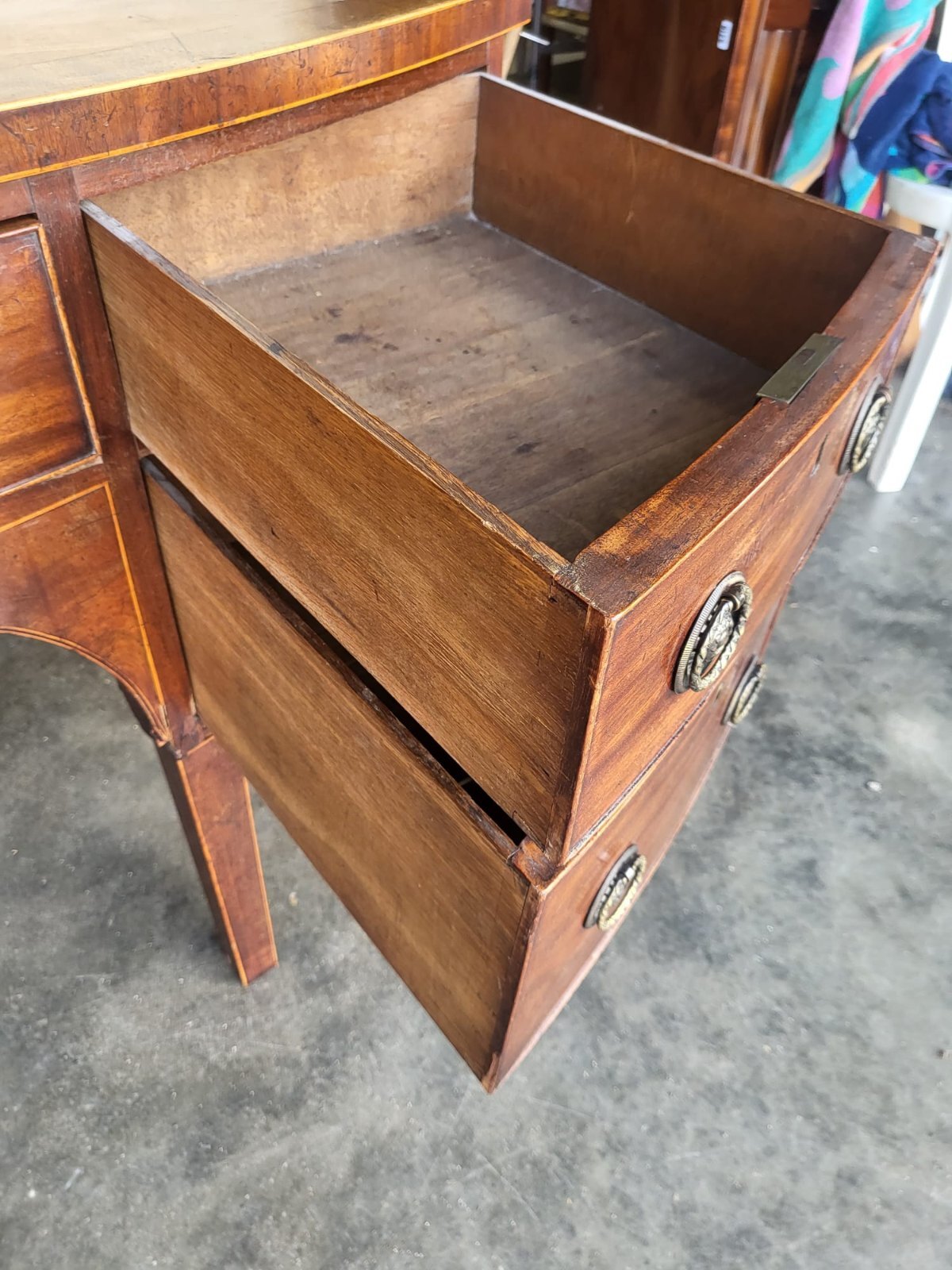 Antique Georgian bow front 4 drawer sideboard cabinet tapered legs