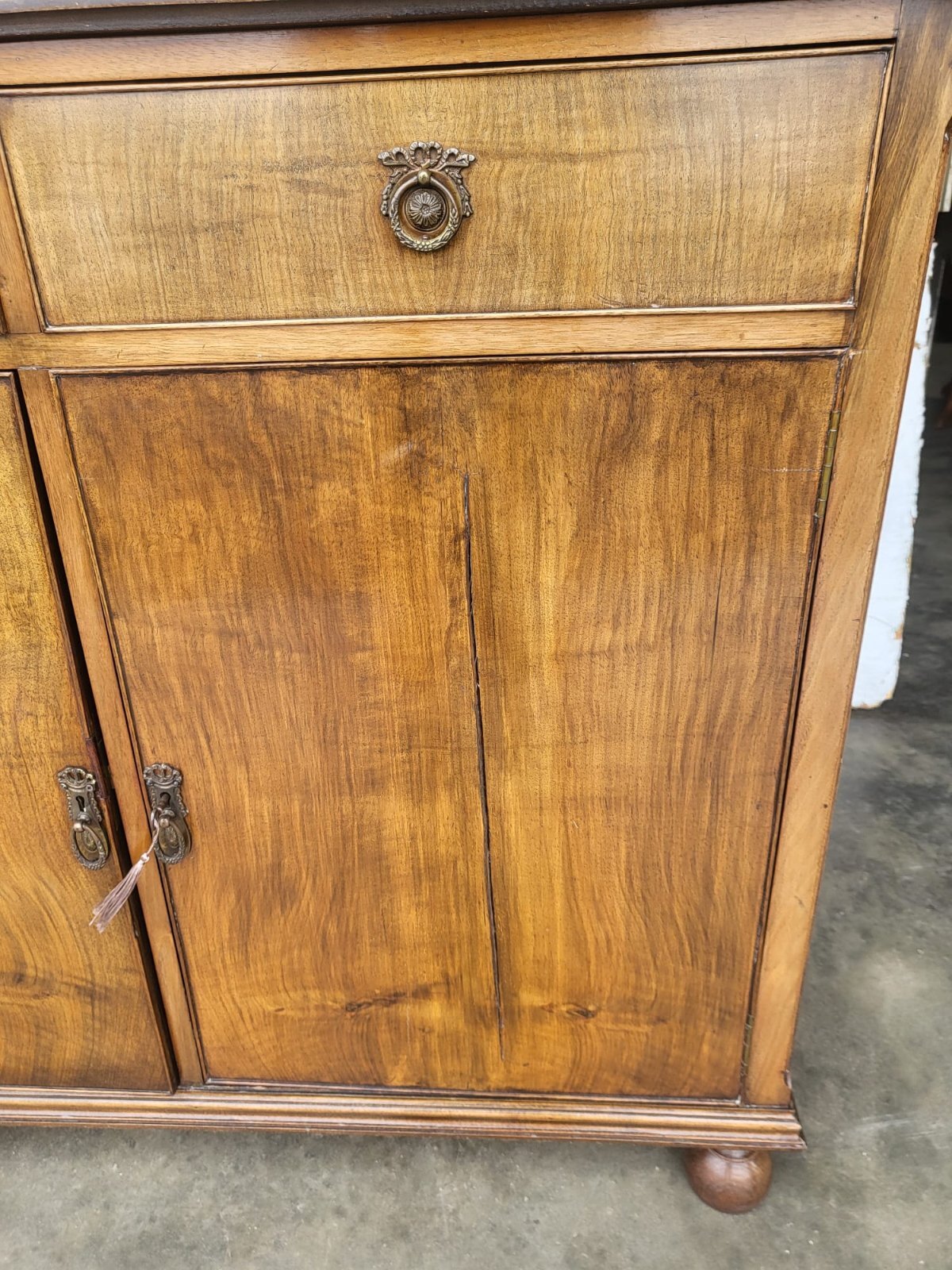 Antique Edwardian glazed bookcase cabinet drawers cupboard shelves