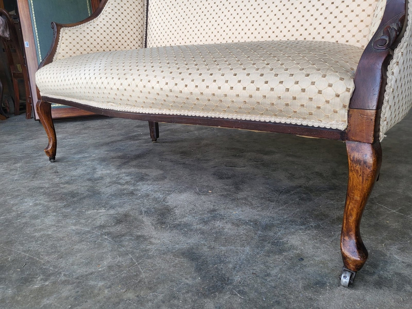Antique Edwardian small 2 seat parlour sofa cabriole legs castors