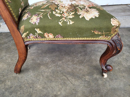 Antique Victorian small nursing bedroom bathroom chair cabriole legs