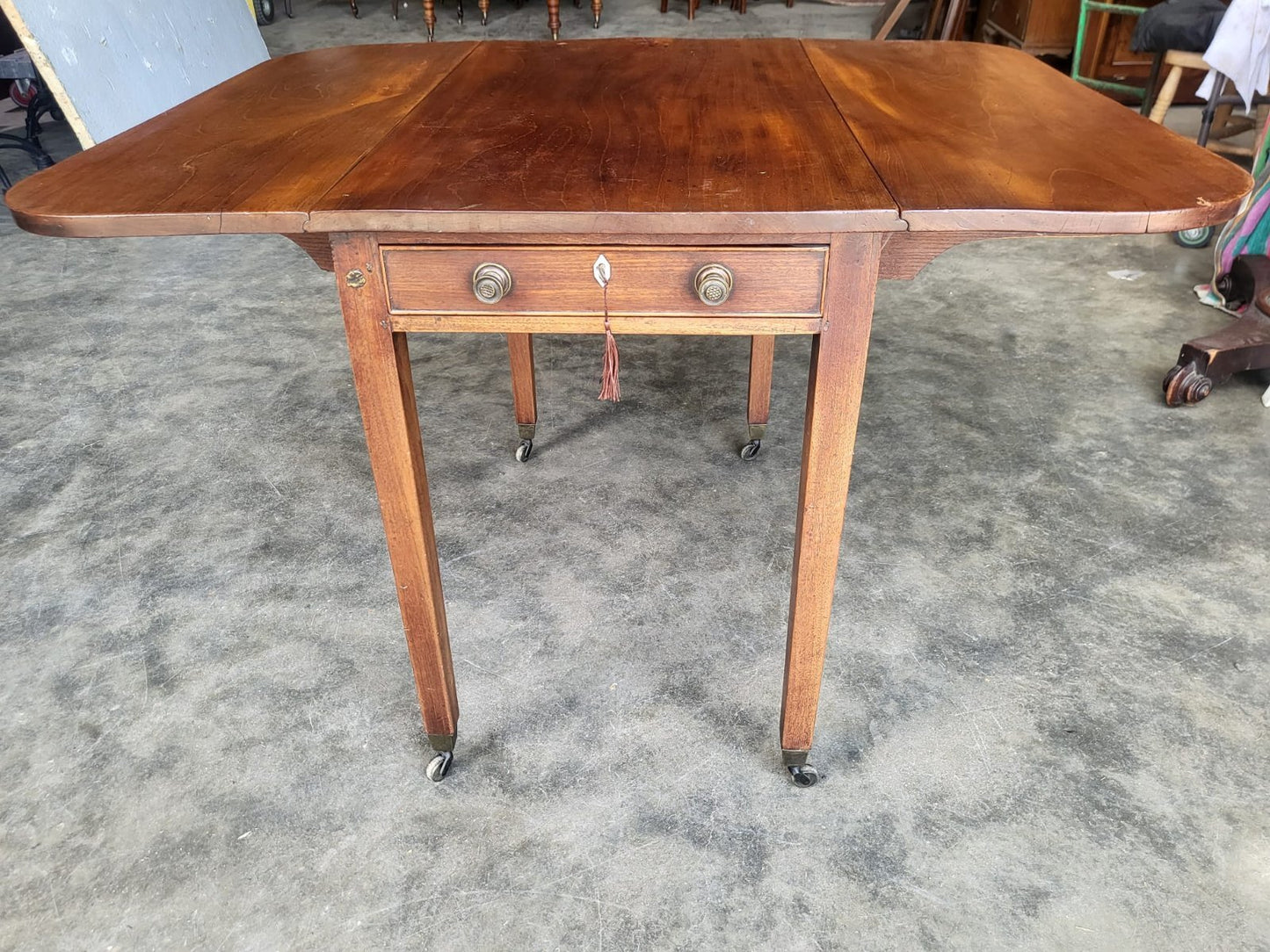Antique Victorian drop leaf Pembroke dining occasional table drawer