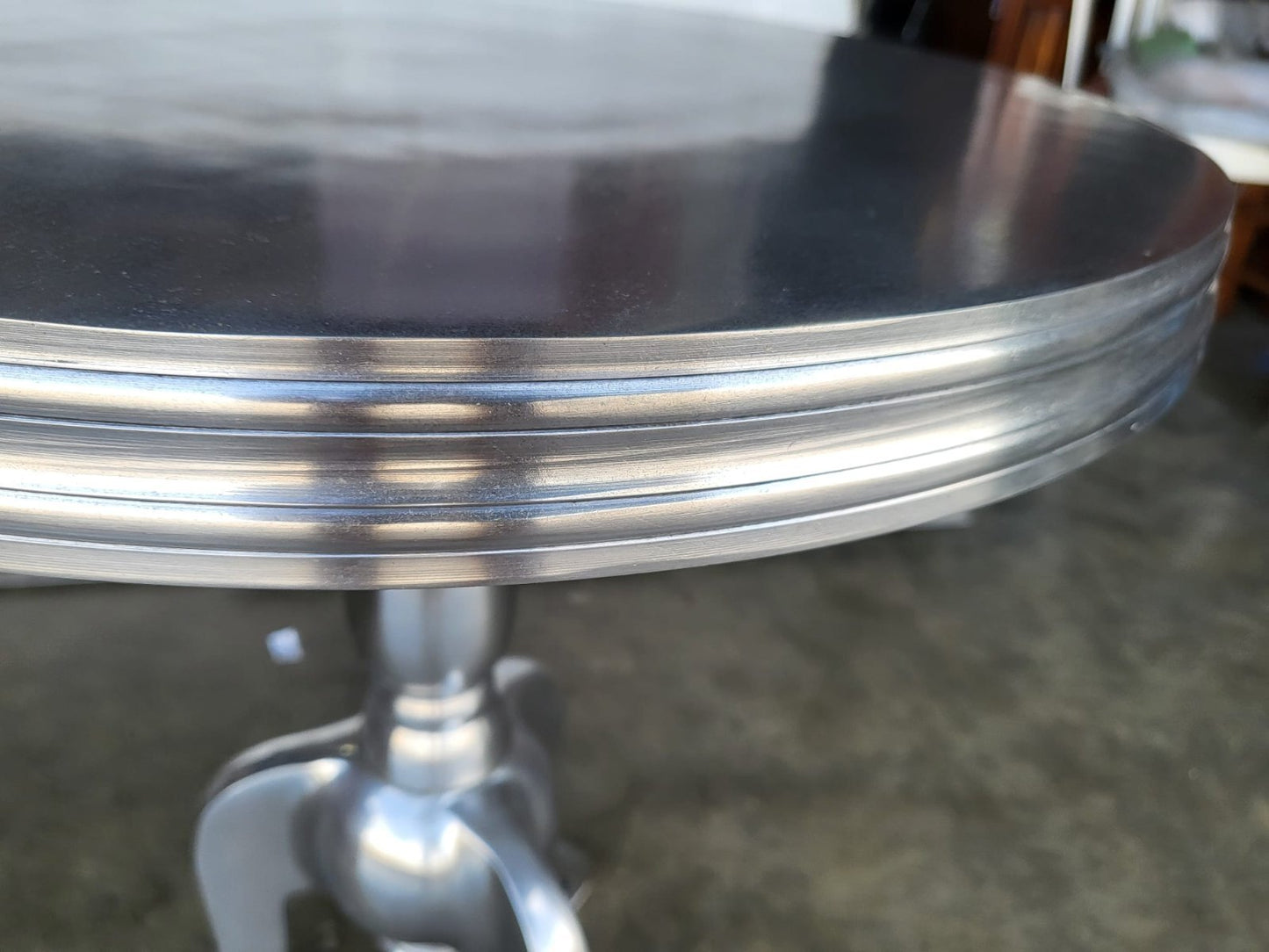 Silver metal round pedestal tripod side end lamp table