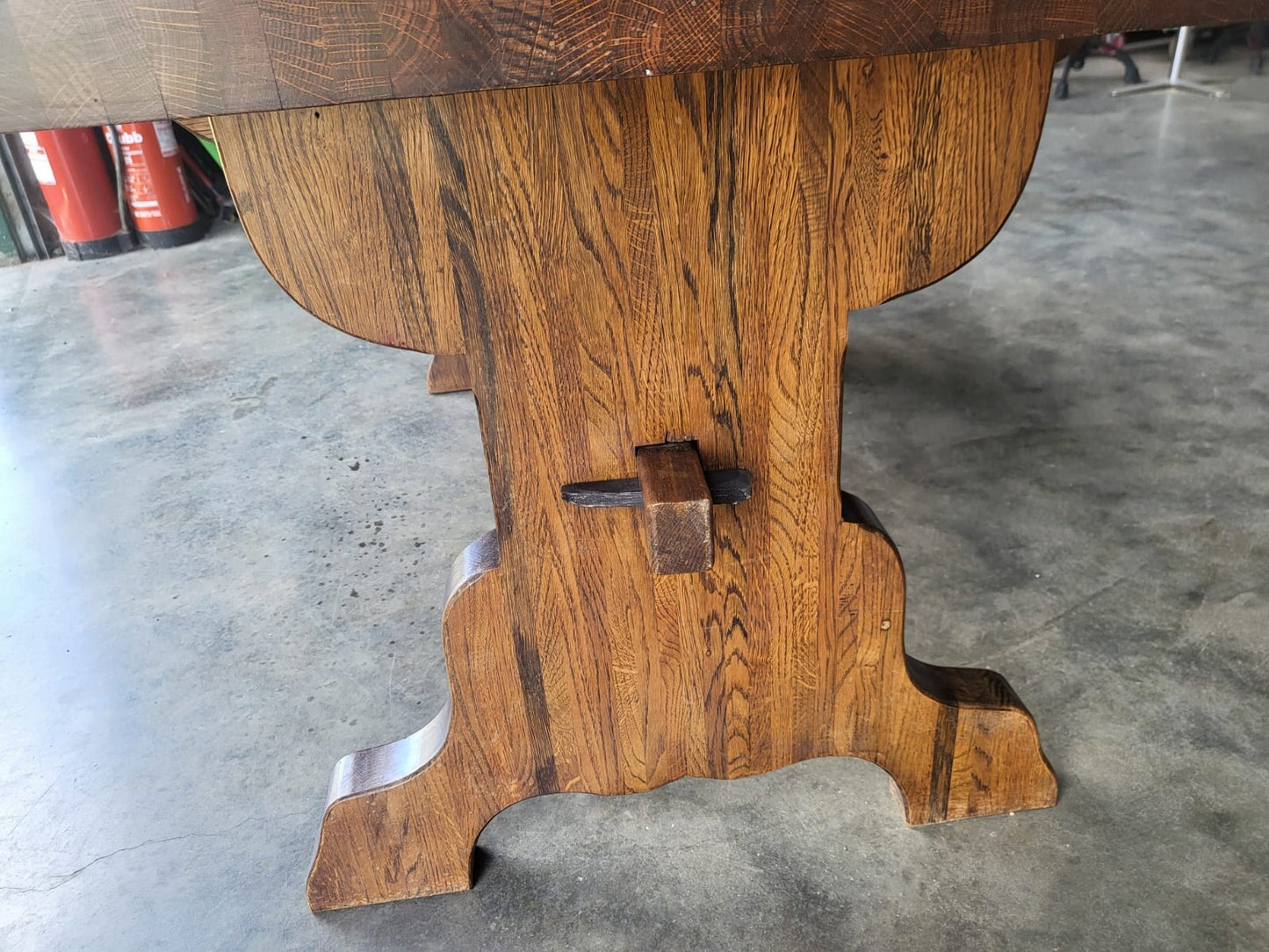 Breakdown refectory dining table seat to 8 flat pack