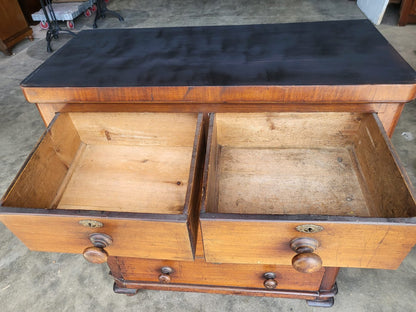 Antique Victorian 2 over 3 chest of drawers knob handles