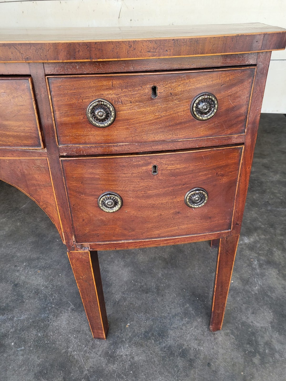 Antique Georgian bow front 4 drawer sideboard cabinet tapered legs