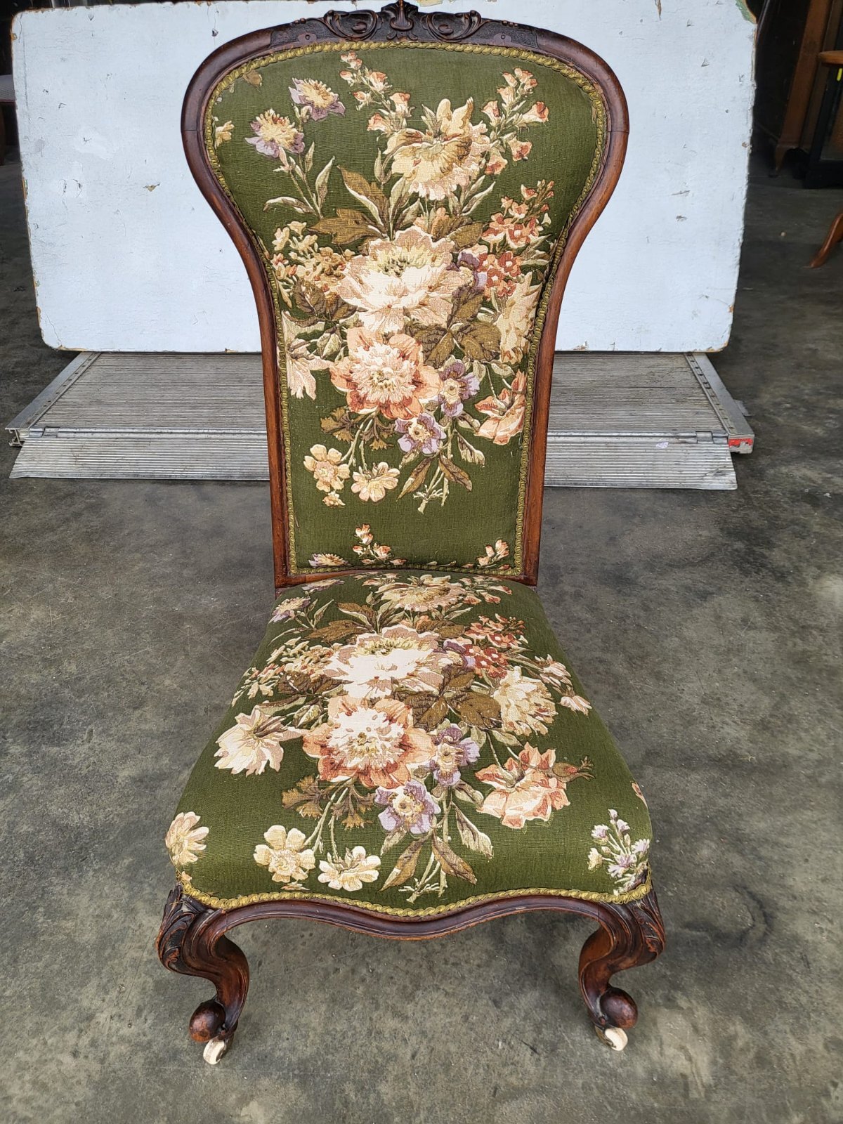 Antique Victorian small nursing bedroom bathroom chair cabriole legs