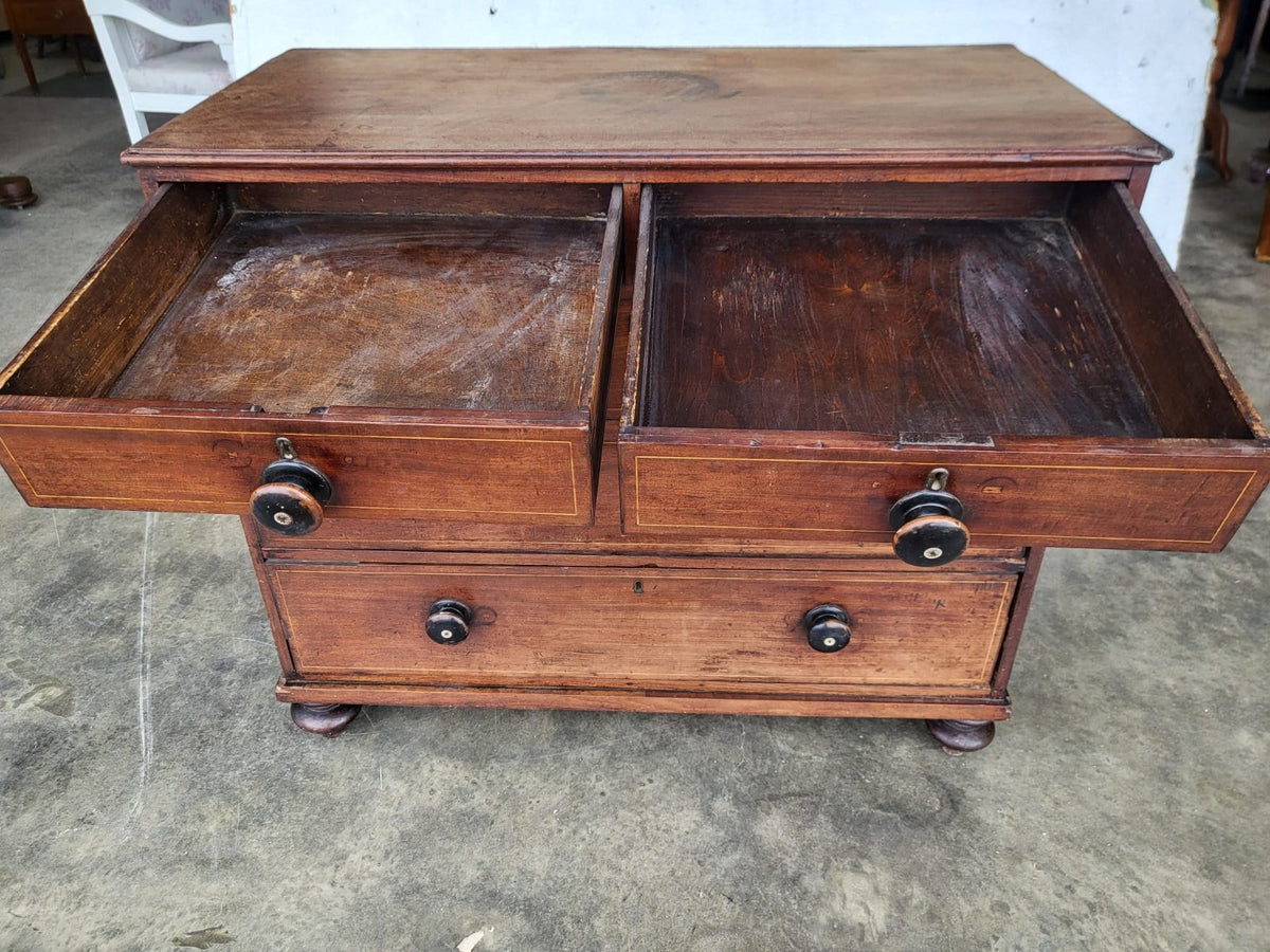 Antique Georgian mahogany 2 over 3 chest of drawers bun feet