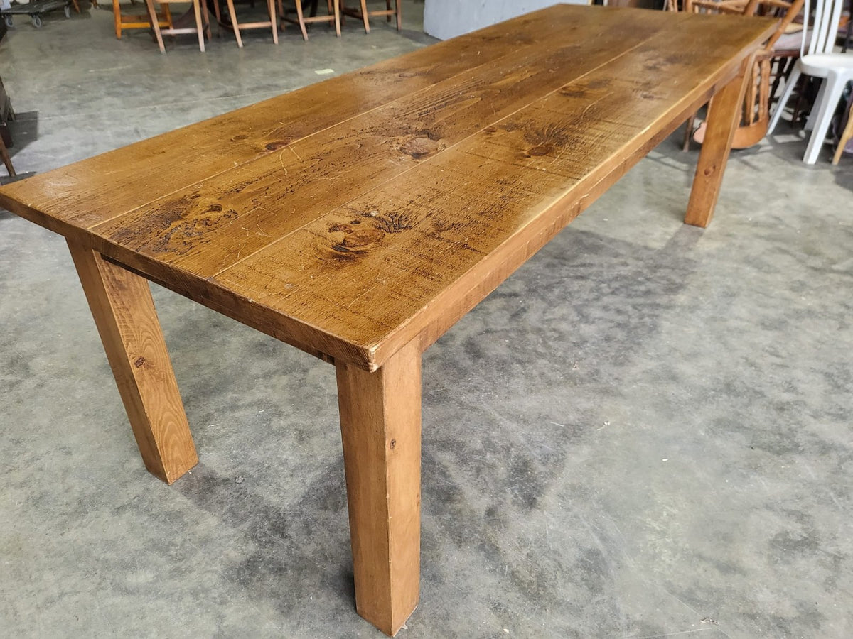 Large rustic pine dining table seat 10 two drawers square legs