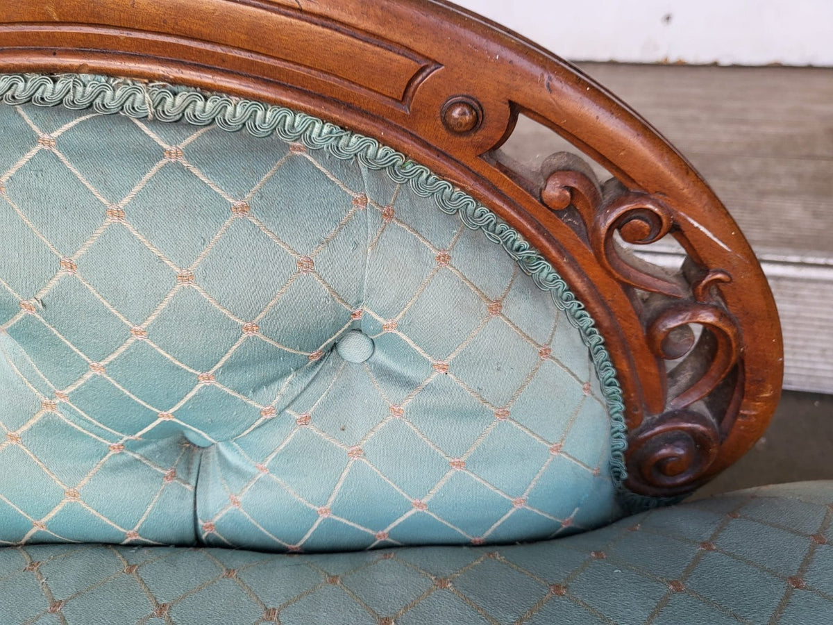 Antique Victorian chaise longue sofa carved legs castors