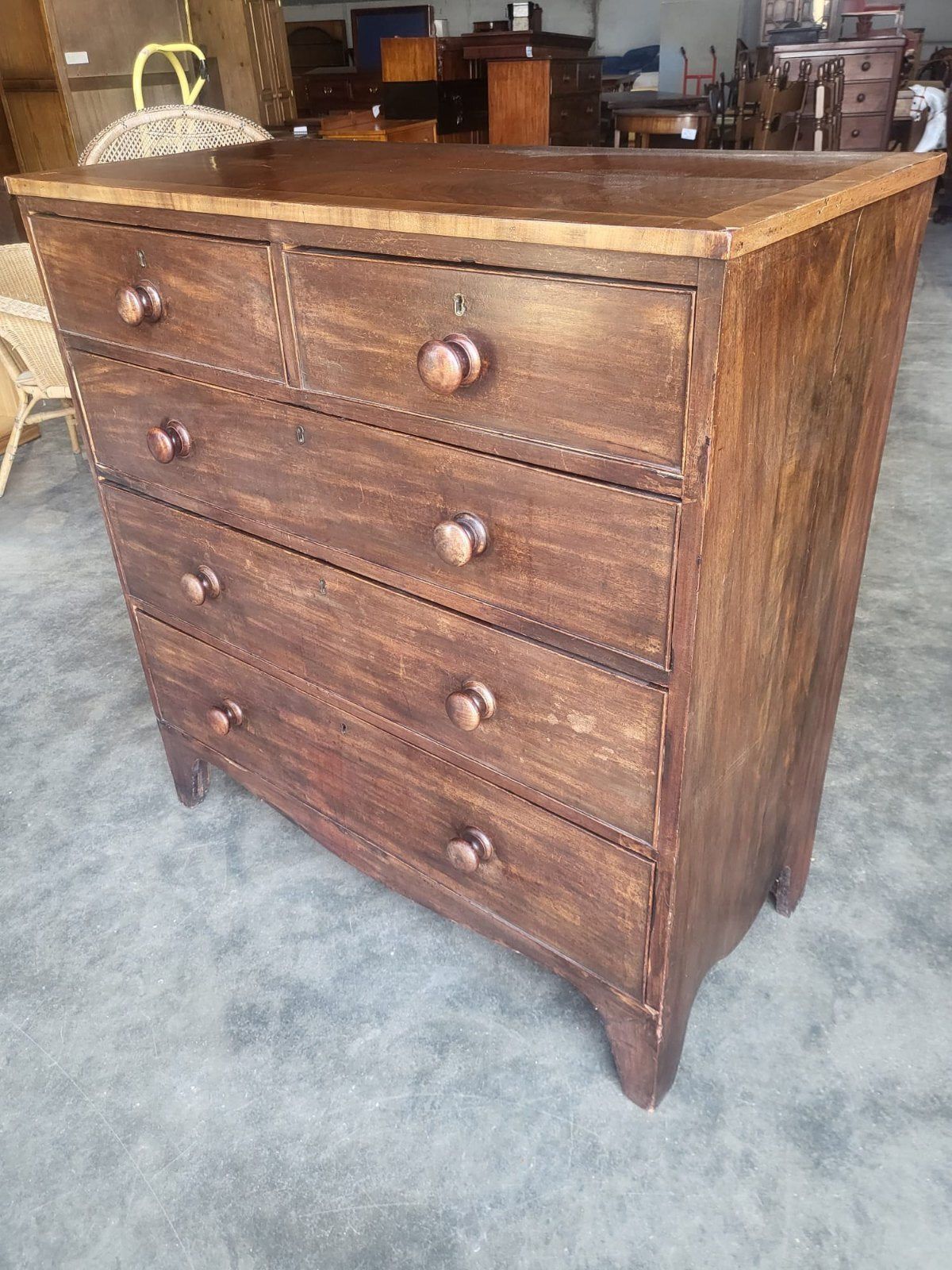 Antique Victorian 2 over 3 chest of drawers splayed legs knob handles