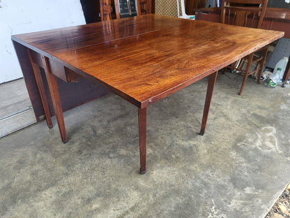 Antique large Georgian solid mahogany drop leaf dining table seat to 8