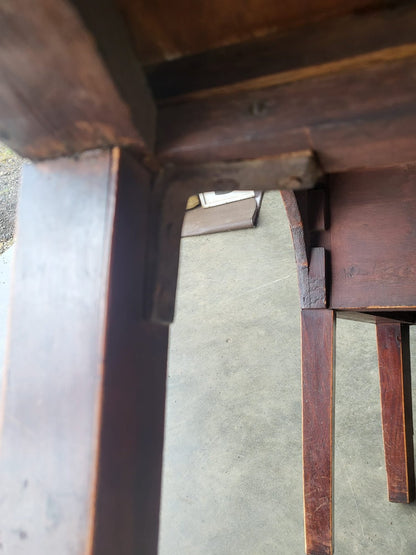 Antique Georgian bow front 4 drawer sideboard cabinet tapered legs