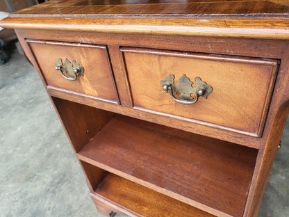 Small antique repro side end lamp table cabinet