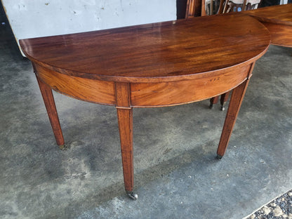 Antique Georgian mahogany round dining table 2xD end tables seat 6