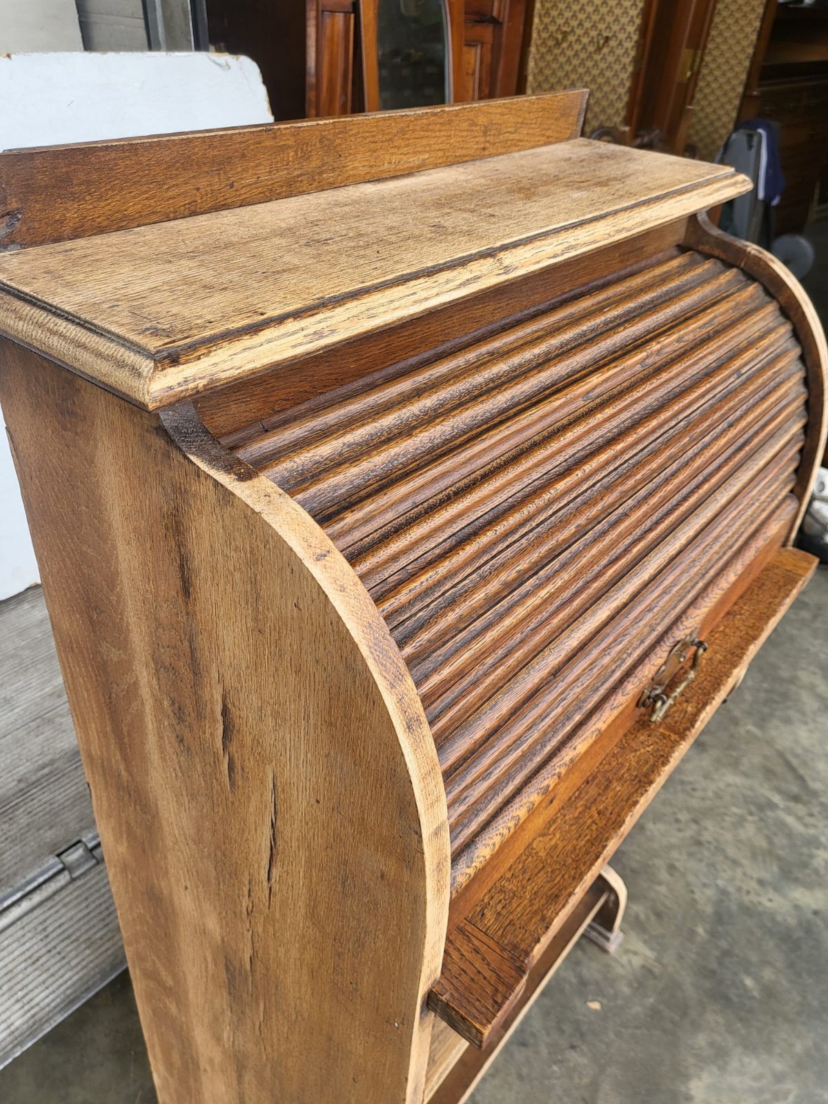 Antique Edwardian small oak roll top students bureau desk