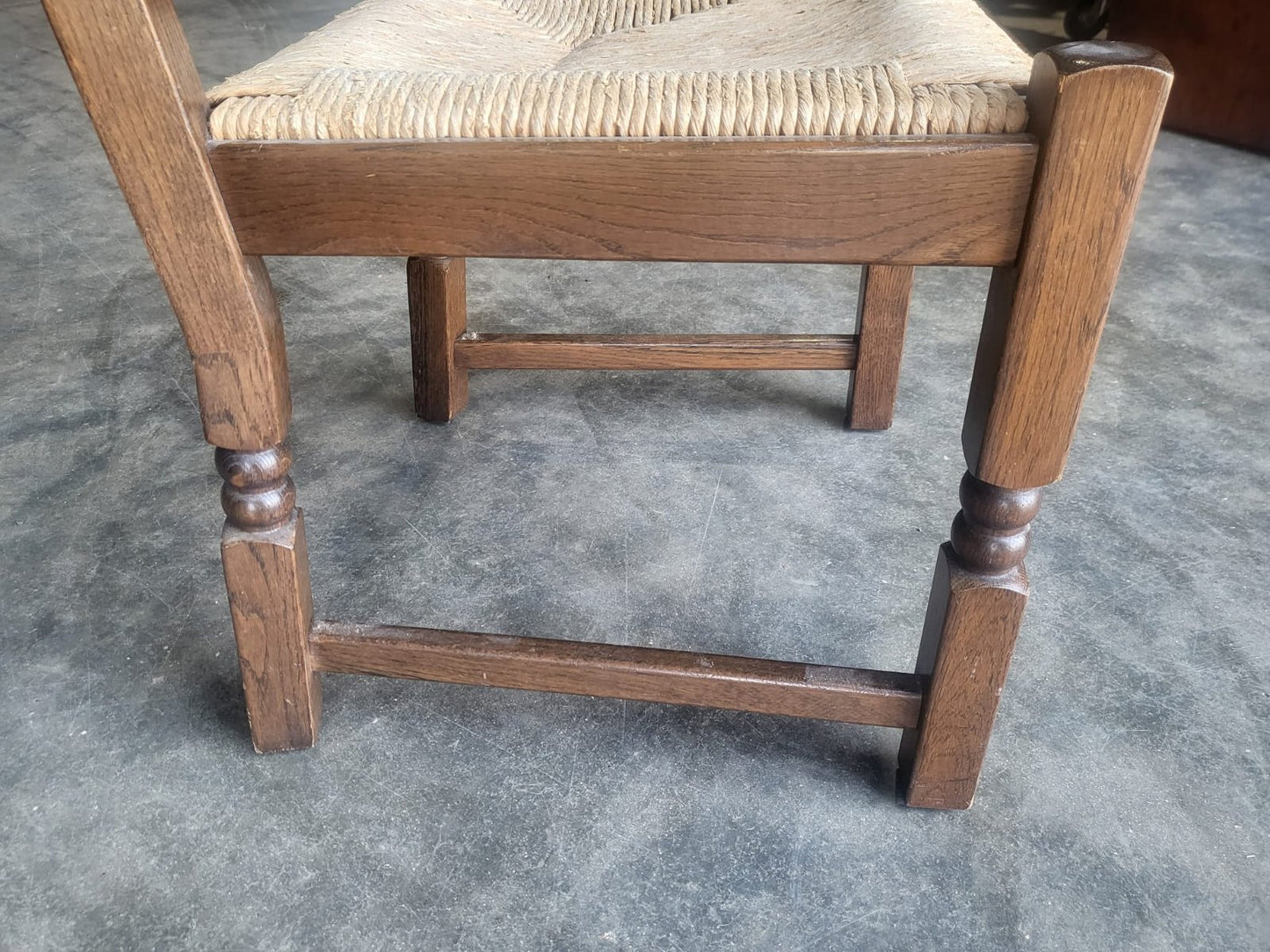 Six rush seat bar back dining chairs cottage style