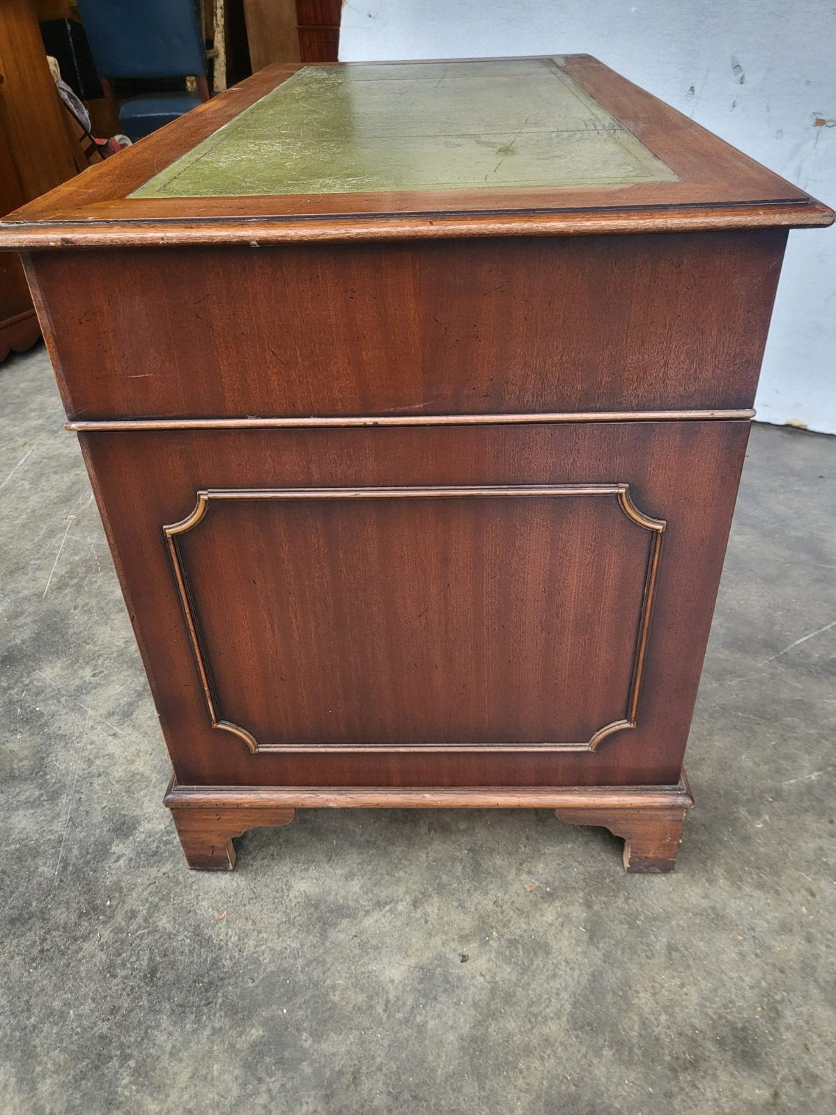 Antique repro small twin pedestal writing desk leather top 8 drawers
