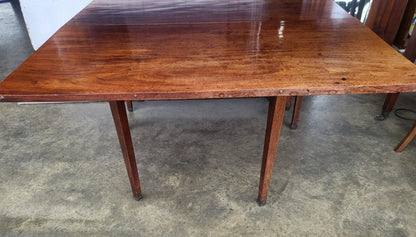 Antique large Georgian solid mahogany drop leaf dining table seat to 8