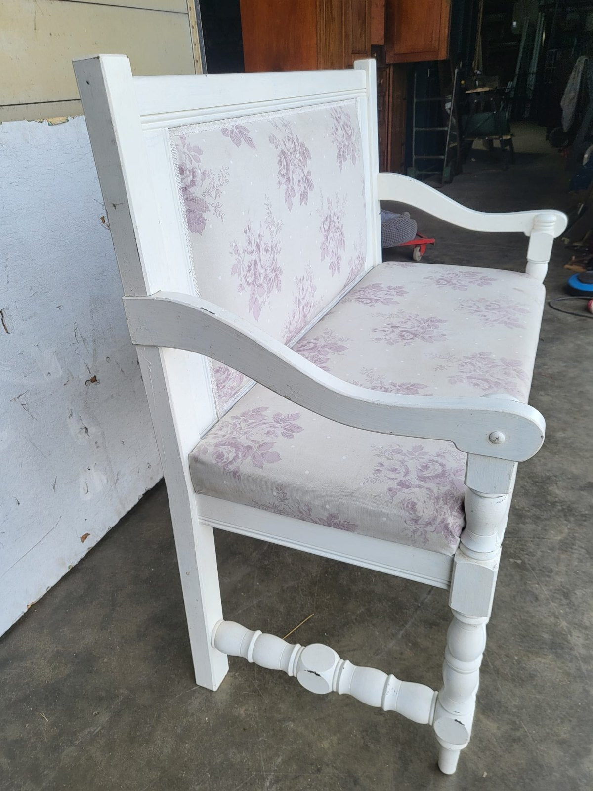 Vintage white 2 seat upholstered bench settle seat
