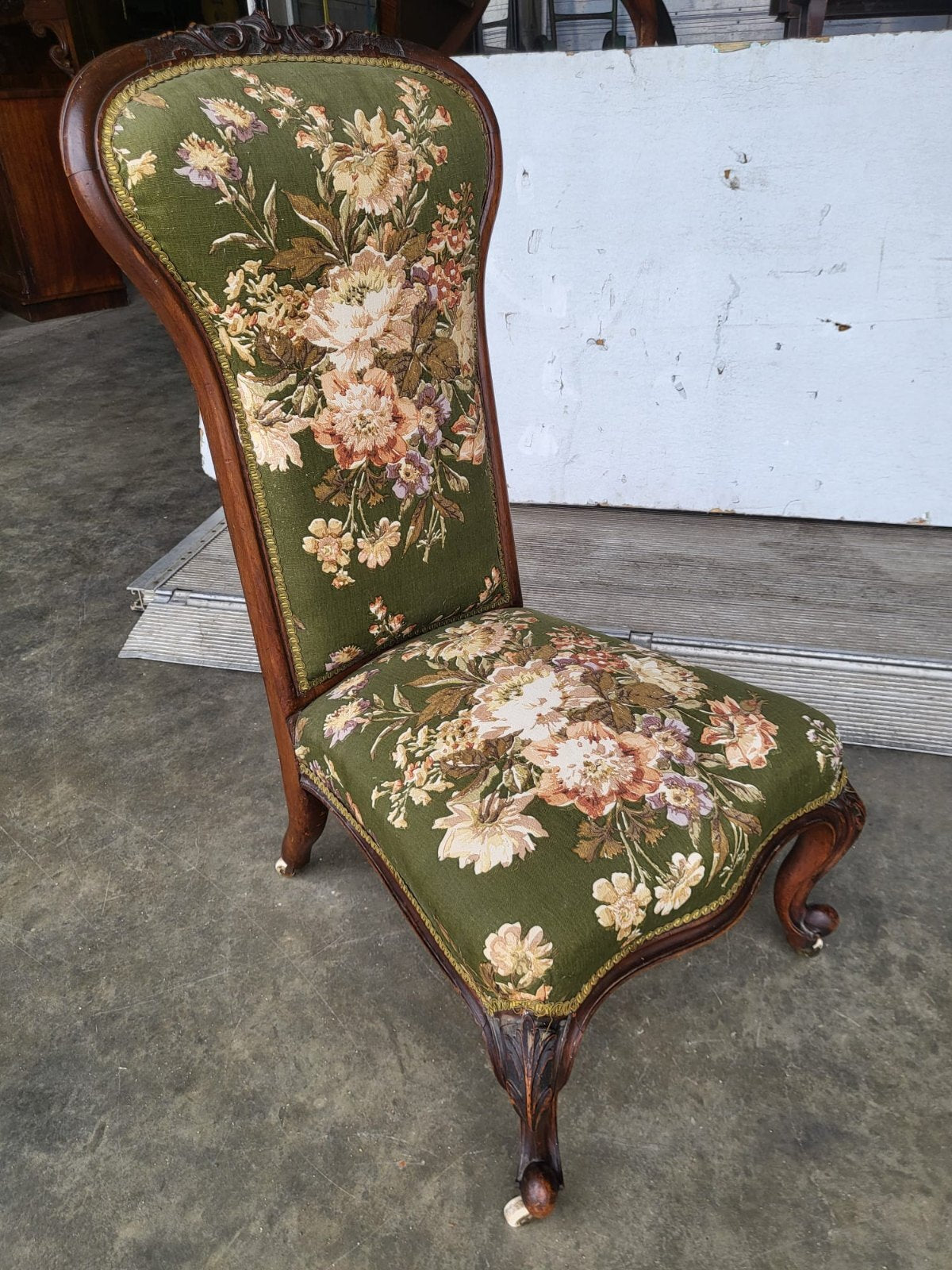 Antique Victorian small nursing bedroom bathroom chair cabriole legs