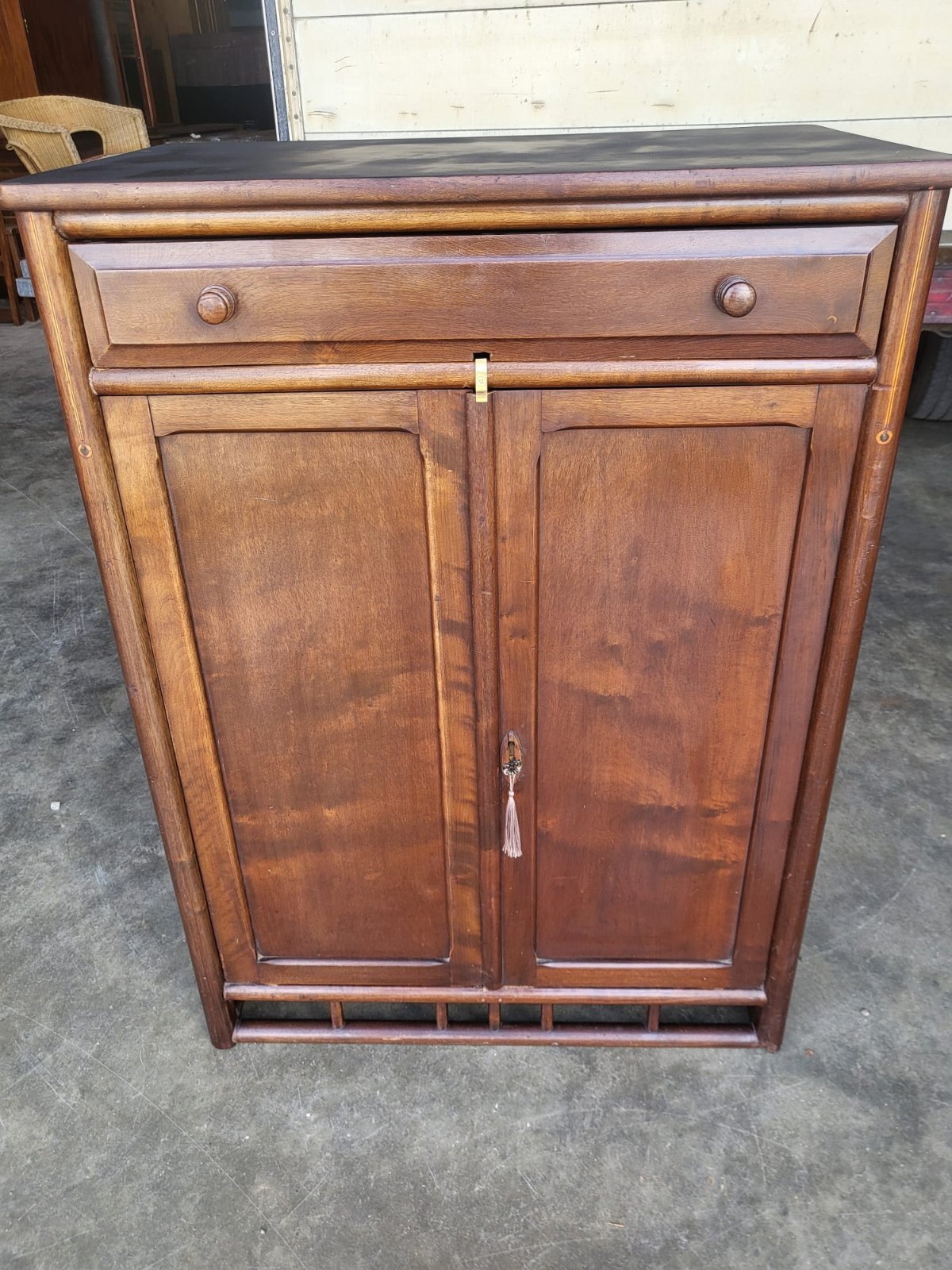Vintage chest of drawers cabinet cupboard tray drawers