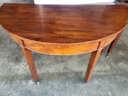 Antique Georgian mahogany round dining table 2xD end tables seat 6