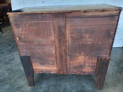 Antique Victorian small bow front 2 over 2 chest of drawers