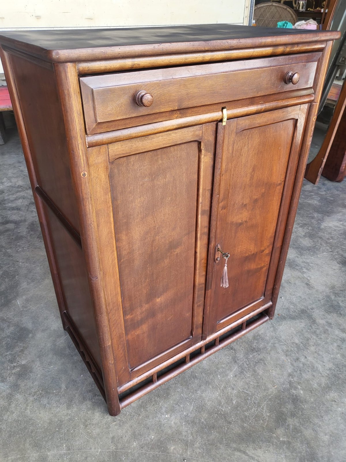 Vintage chest of drawers cabinet cupboard tray drawers