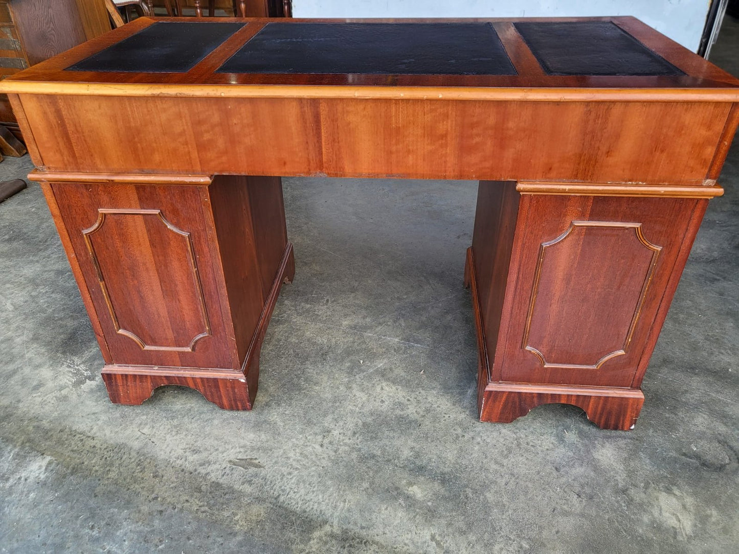Antique repro small twin pedestal desk drawers cupboard leather top