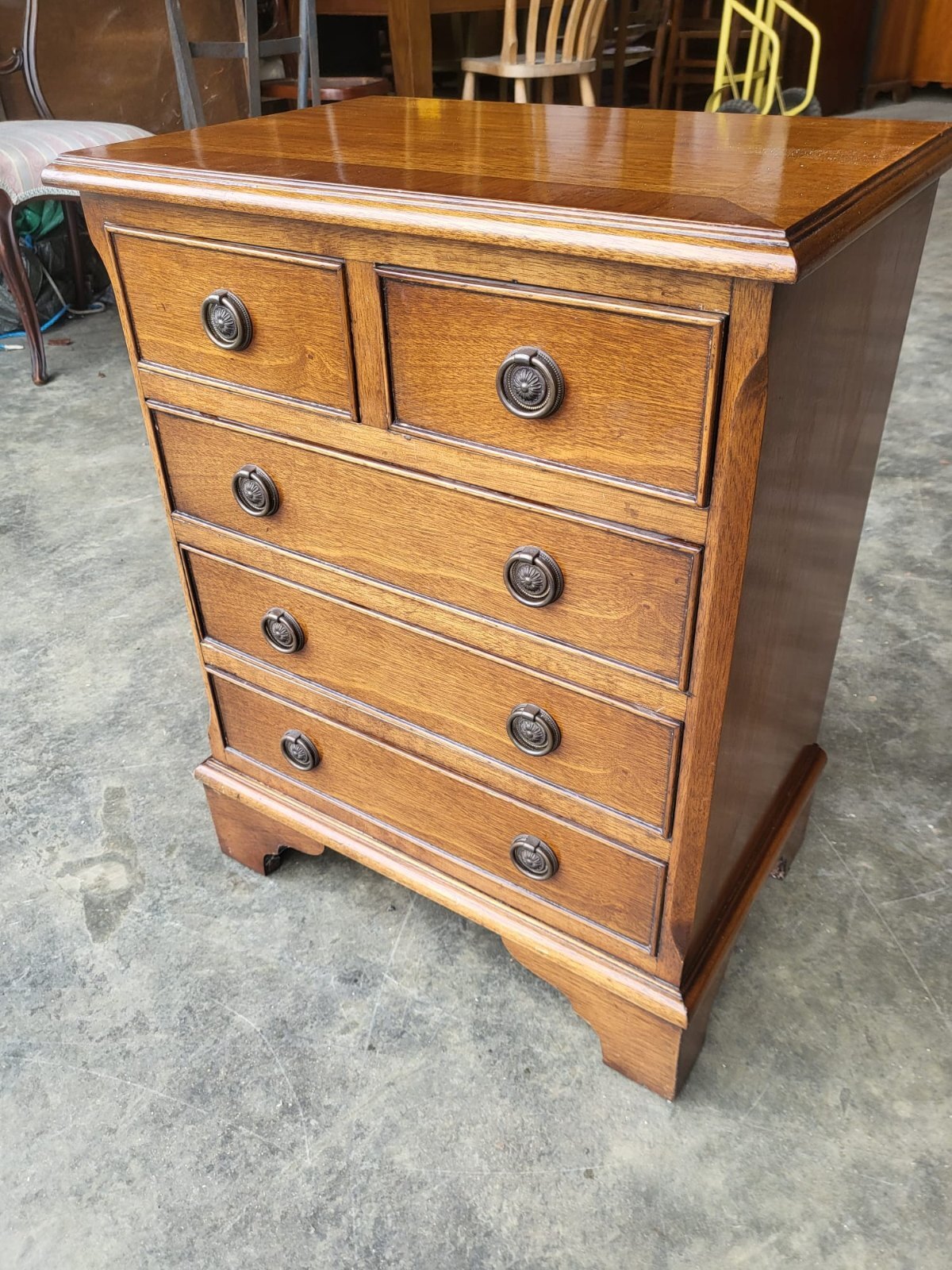 Small antique repro 2 over 3 side end chest of drawers