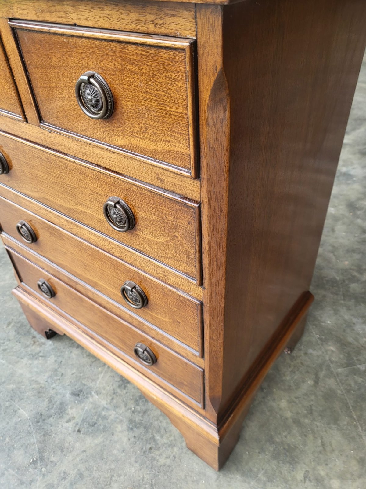 Small antique repro 2 over 3 side end chest of drawers