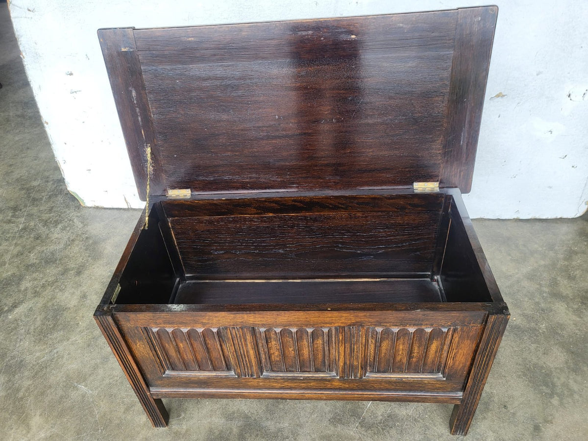 Vintage small panelled oak blanket storage bed end coffer trunk