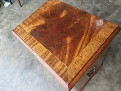 Small antique repro side end lamp table cabinet