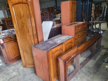 Antique Victorian breakdown compactum wardrobe drawers cupboard