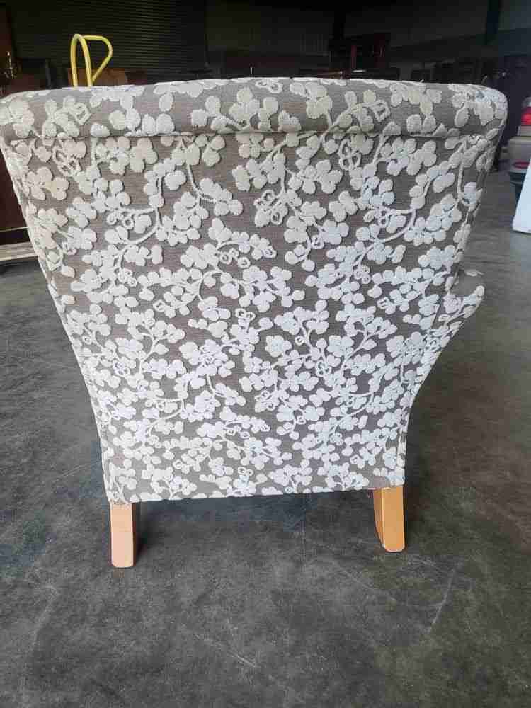 Chaise Longue day bed sofa bed end seat wood legs