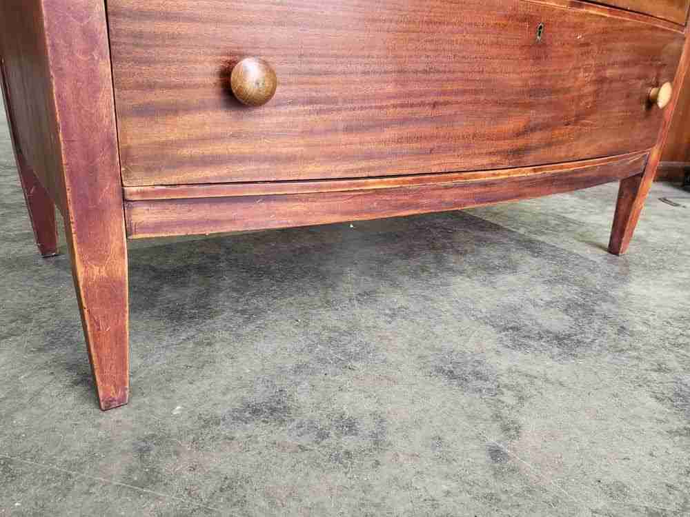 Vintage 20thC bow front chest of drawers 2 over 2 tapered legs