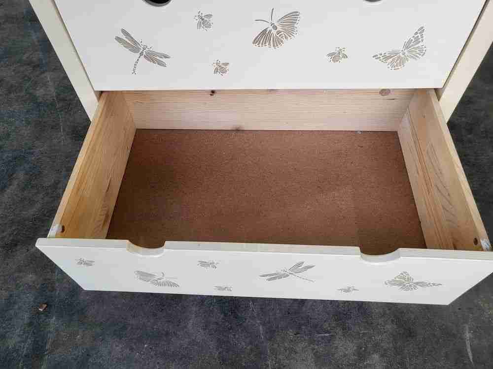 Small painted chest of drawers butterfly decoration 3 drawers